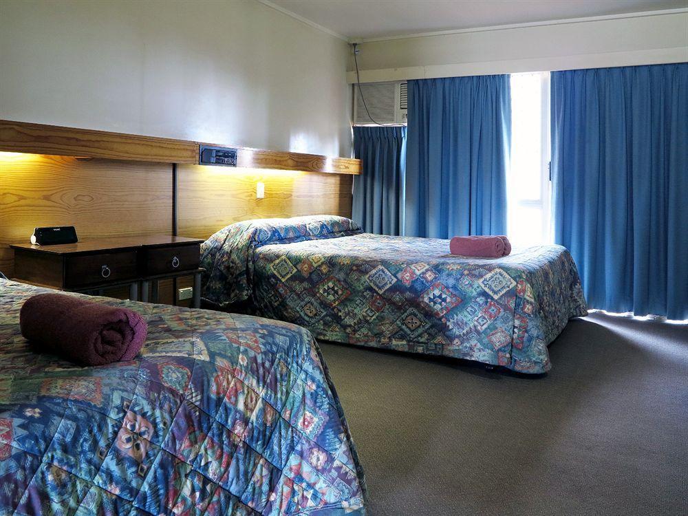 Wilsonton Hotel Туумба Екстериор снимка
